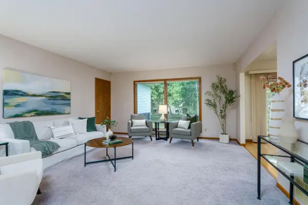 305 Darrell CT, Stillwater, MN 55082