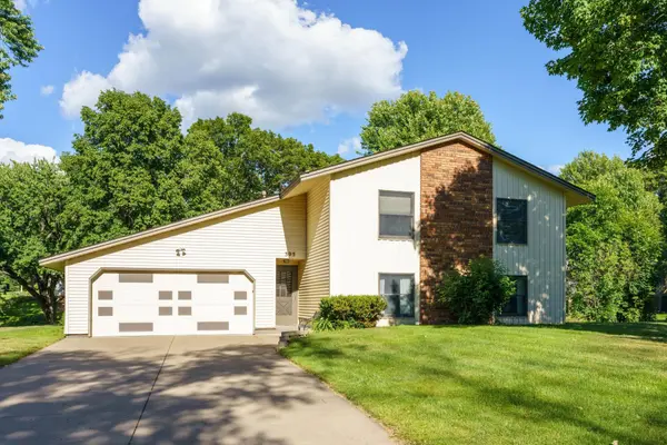 305 Darrell CT, Stillwater, MN 55082
