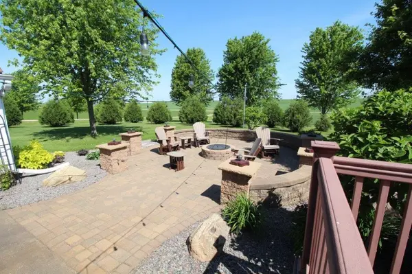 11697 210th ST E, Kenyon, MN 55946