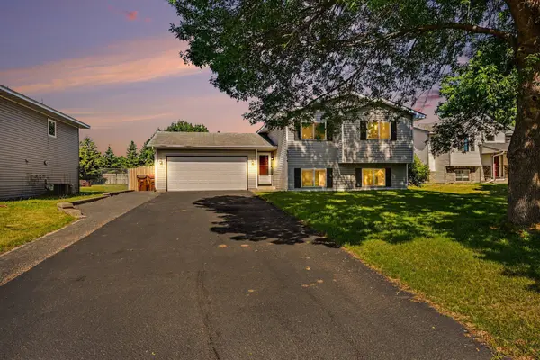 9674 Hale AVE S, Cottage Grove, MN 55016