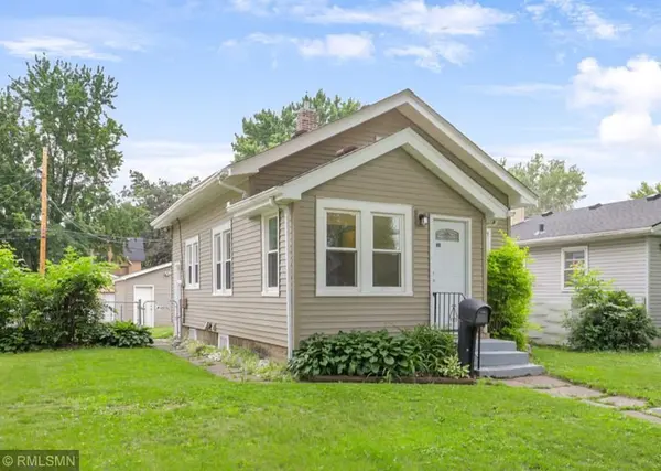 1868 Hawthorne AVE E, Saint Paul, MN 55119