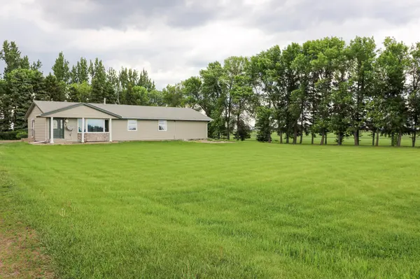 1320 9th AVE NE, Thompson, ND 58278