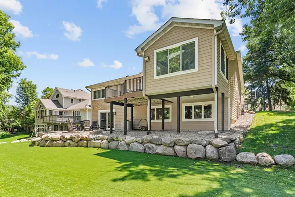 3042 12th ST NW, New Brighton, MN 55112