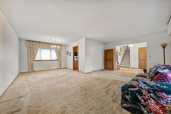 174 Spring Valley DR, Bloomington, MN 55420