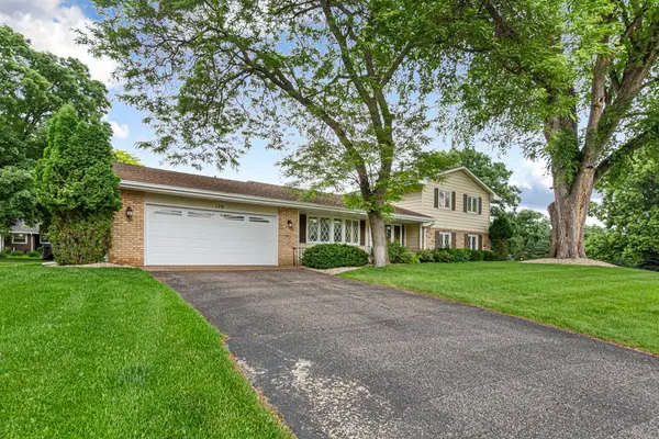 174 Spring Valley DR, Bloomington, MN 55420
