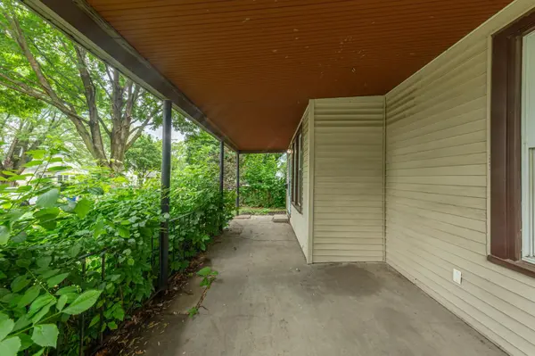 1855 Maryland AVE E, Saint Paul, MN 55119