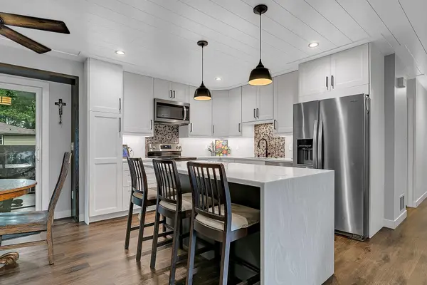 10136 Dogwood ST NW, Coon Rapids, MN 55448