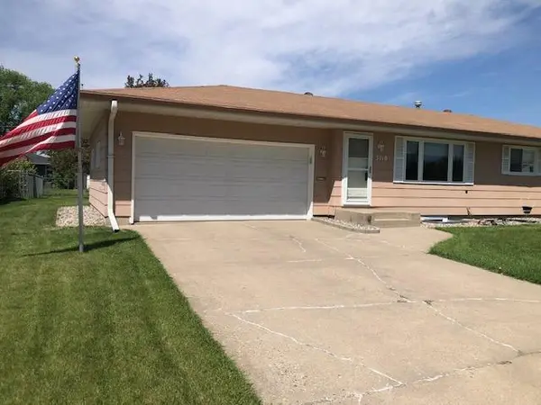 3110 N Broadway N, Fargo, ND 58102