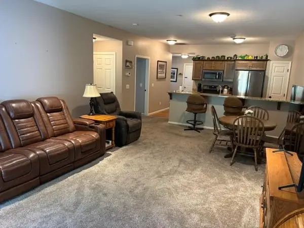 1827 Scenic Heights CT SW, Hutchinson, MN 55350