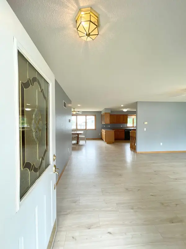 212 Eastern AVE S, Comfrey, MN 56019