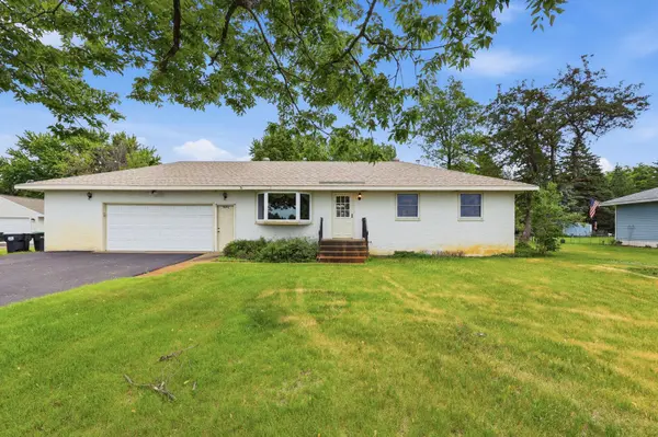 4002 7th AVE, Anoka, MN 55303