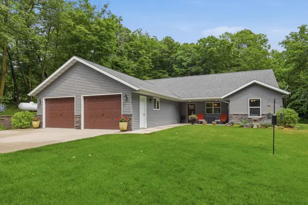 30426 Eagle Lake DR, Frazee, MN 56544