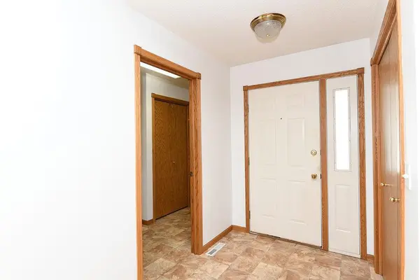 1519 Maple LN, West Fargo, ND 58078