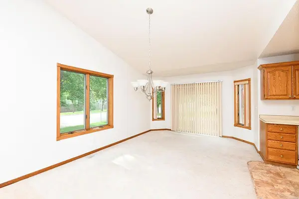 1519 Maple LN, West Fargo, ND 58078
