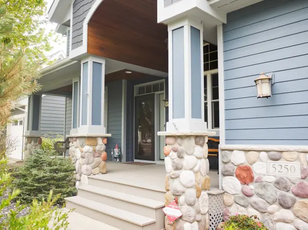 5250 167th ST W, Lakeville, MN 55044