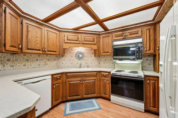 830 Westwind DR, Little Canada, MN 55109