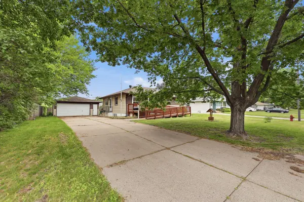 6319 Unity AVE N, Brooklyn Center, MN 55429