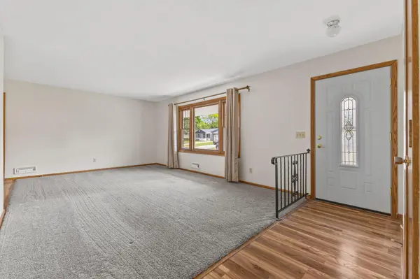 7360 Tempo TER NE, Fridley, MN 55432