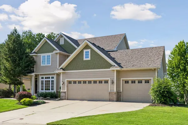 8595 Moraine DR, Shakopee, MN 55379