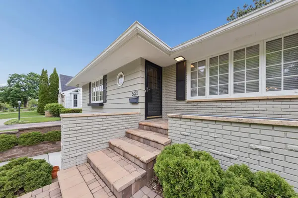 3621 Glenhurst AVE, Saint Louis Park, MN 55416