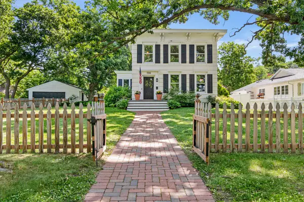 706 6th ST, Hudson, WI 54016