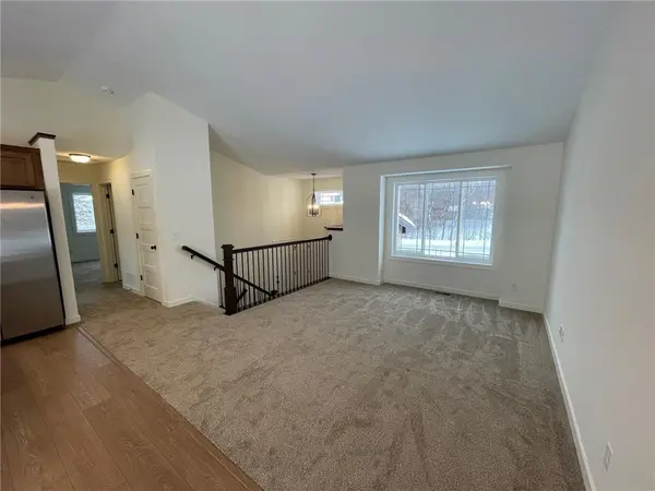 2512 341st AVE NW, Cambridge, MN 55008