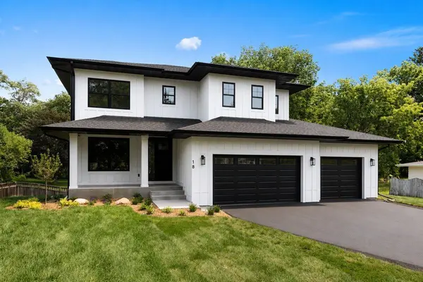 18 Balsam LN N, Plymouth, MN 55441