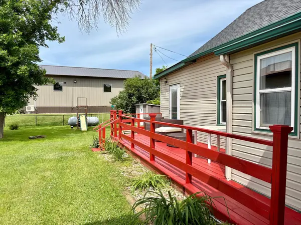 37517 Goodhue AVE, Dennison, MN 55018
