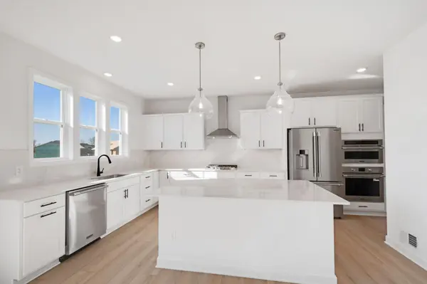 2482 Rock Elm RD, Shakopee, MN 55379