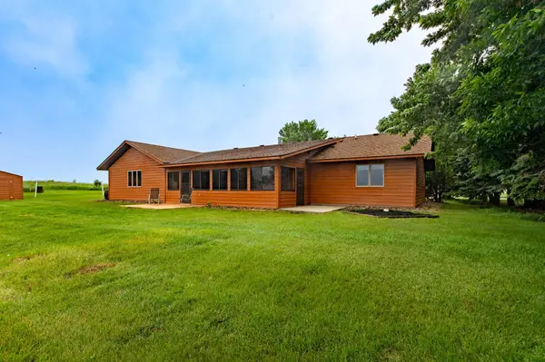 27802 Prairie Rose RD, Elbow Lake, MN 56531