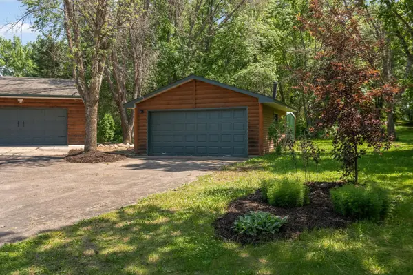 9523 10th ST NE, Saint Michael, MN 55376