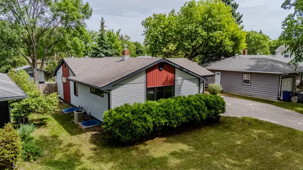 1328 18th AVE S, Moorhead, MN 56560
