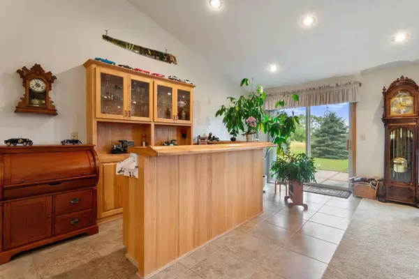 3455 339th AVE NE, Cambridge, MN 55008