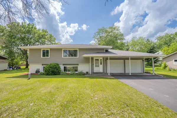 13401 Arrowood LN N, Dayton, MN 55327