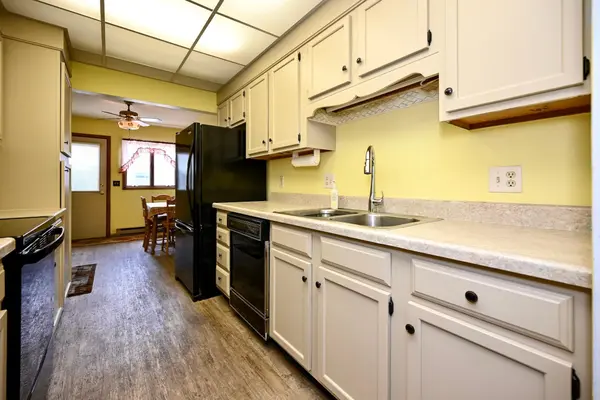 1328B Mcnally DR, Winona, MN 55987