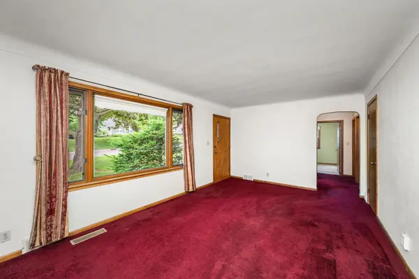 1789 Kennard ST, Maplewood, MN 55109