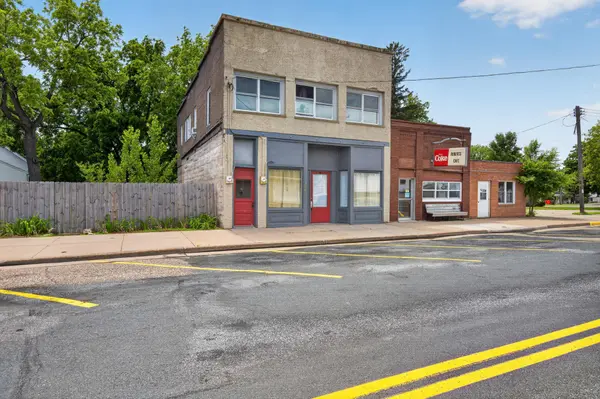 206 W Main ST, Roberts, WI 54023