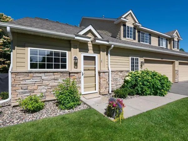 1557 Fox Hunt WAY, Victoria, MN 55386