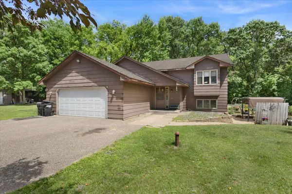 22071 Juniper ST NW, Cedar, MN 55011