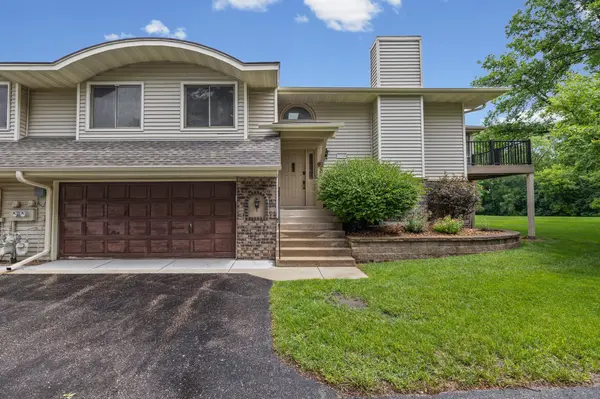 1544 Clemson DR #B, Eagan, MN 55122