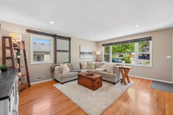 2723 Mcnair DR N, Robbinsdale, MN 55422