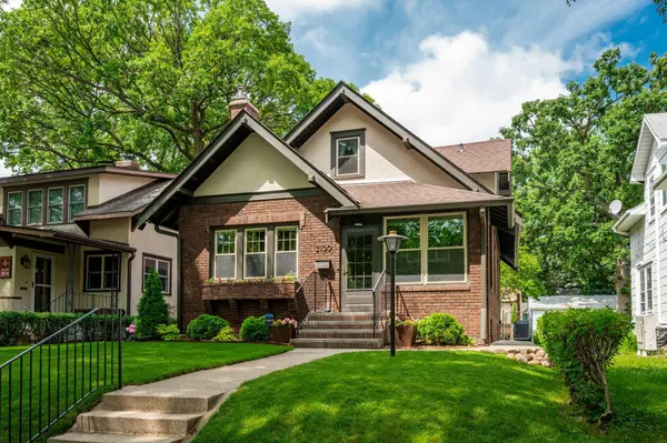 2100 31st AVE S, Minneapolis, MN 55406