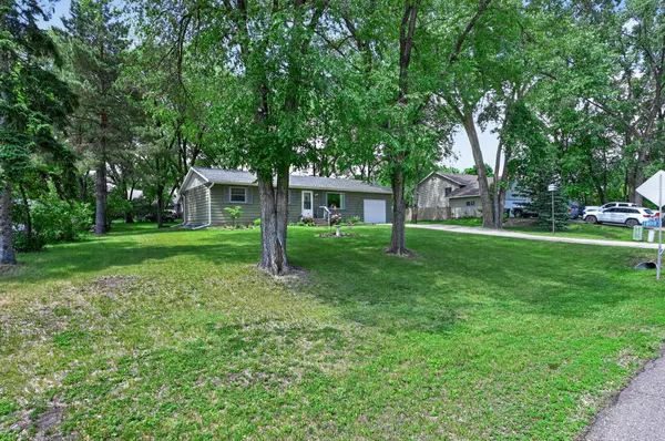 1808 E Golf Course RD NE, Alexandria, MN 56308