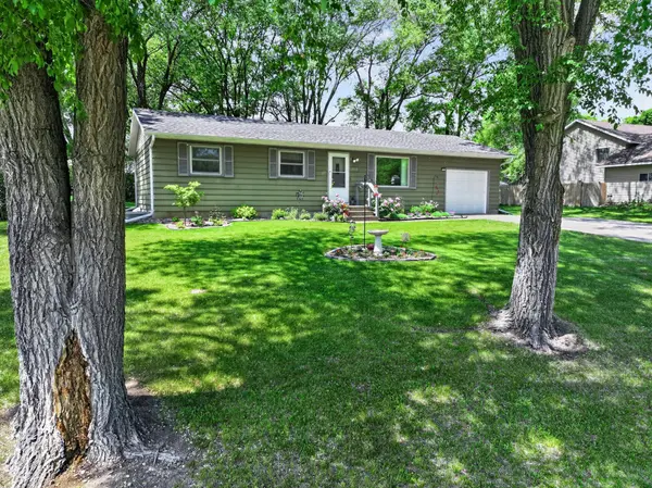 1808 E Golf Course RD NE, Alexandria, MN 56308