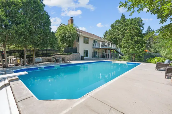 4131 Eau Claire TRL NE, Prior Lake, MN 55372