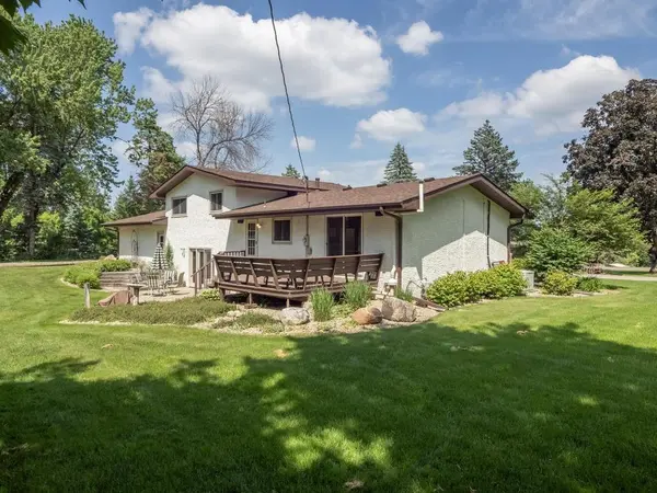 13741 Vinewood LN N, Dayton, MN 55327