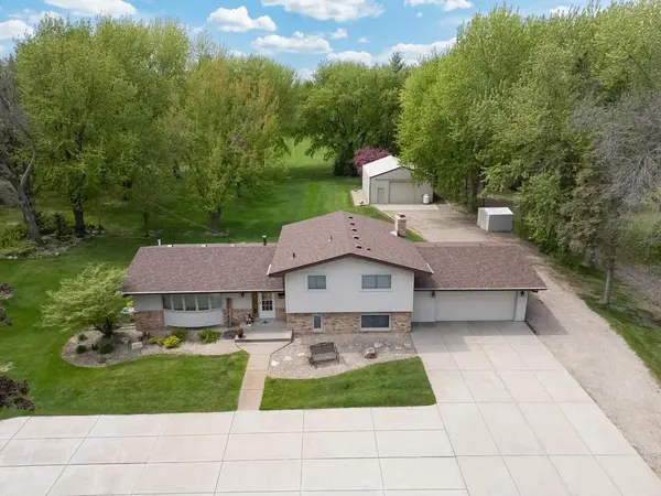 13741 Vinewood LN N, Dayton, MN 55327