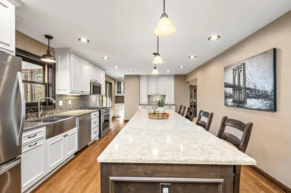 1110 105th ST W, Inver Grove Heights, MN 55077