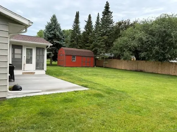 944 Sunset ST SW, Hutchinson, MN 55350