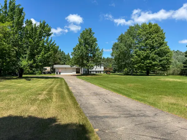 10556 Gilbert Shores DR, Brainerd, MN 56401